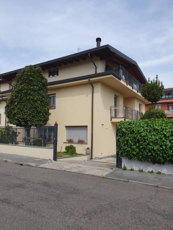 Appartement Cairoli7Novate-Mansarda à Novate Milanese Extérieur photo