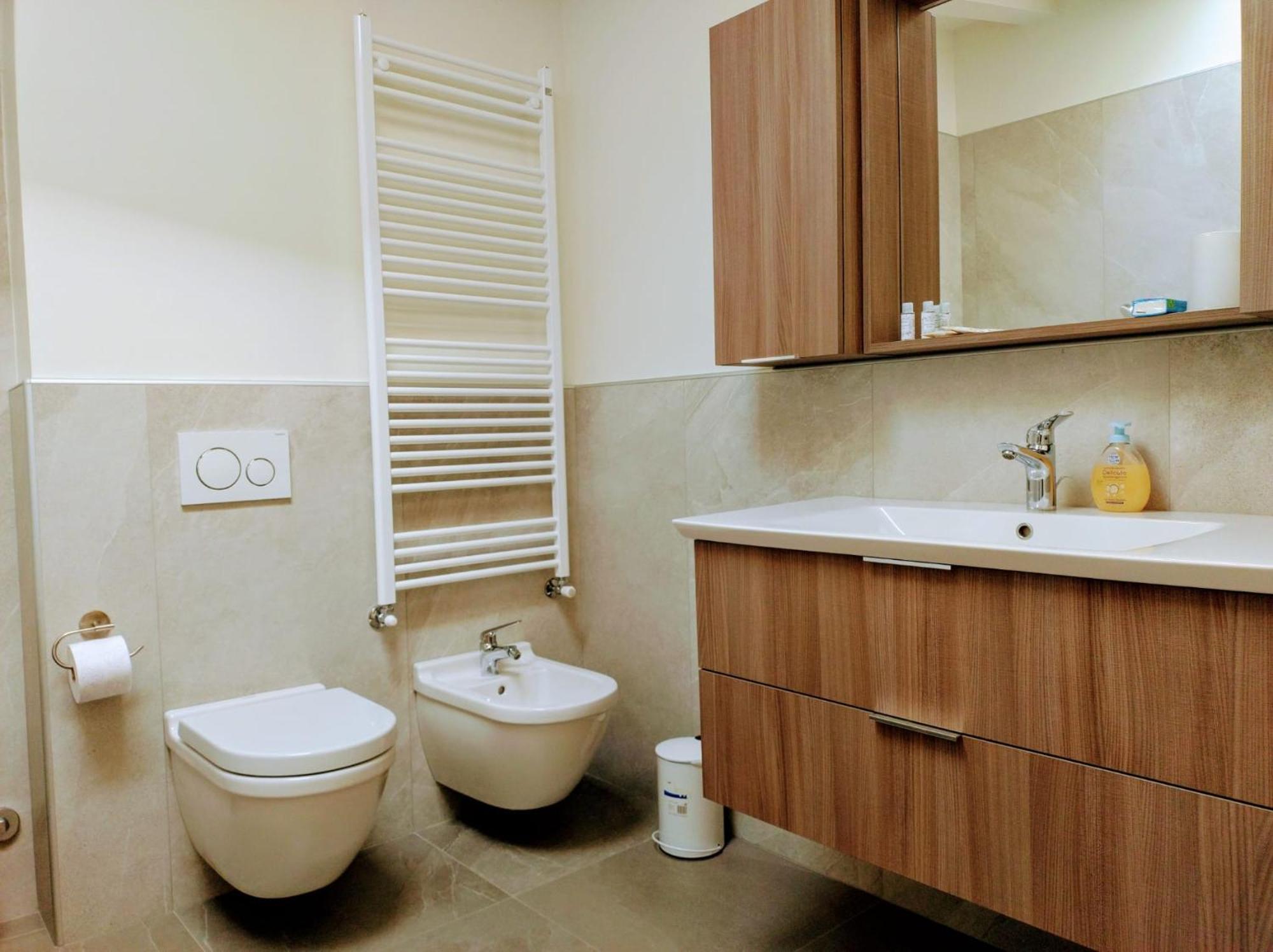 Appartement Cairoli7Novate-Mansarda à Novate Milanese Extérieur photo